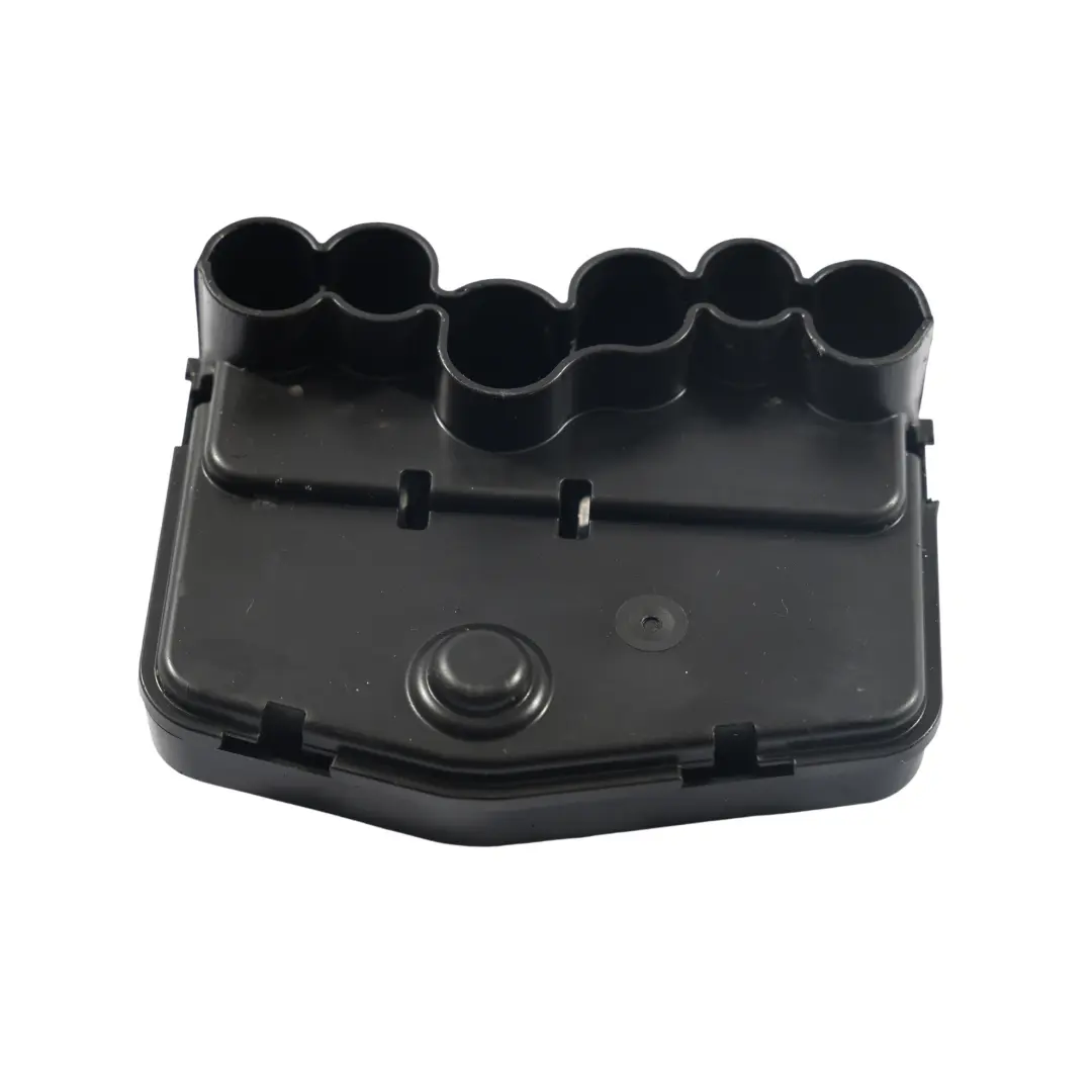 Mk4 VRS Audi A3 8Y VW Golf Mk8 Boîtier Fusibles Batterie pour Skoda Octavia à propos du numéro de pièce 5WA937548 Skoda Octavia Mk4 VRS Audi A3 8Y VW Golf Mk8 Boîtier Fusibles Batterie - SKU 5WA937548 - Numéro de pièce 5WA937548