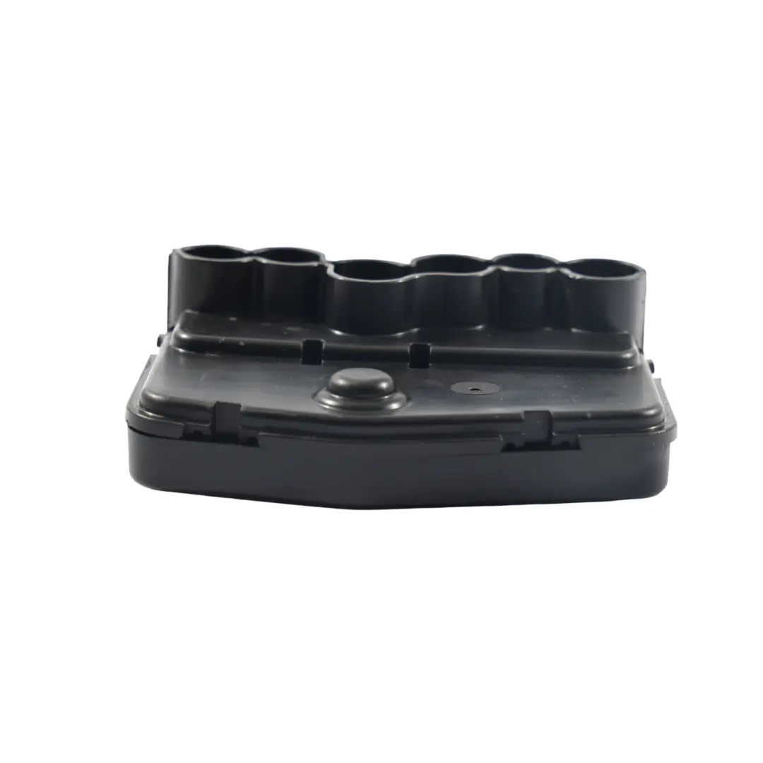 Mk4 VRS Audi A3 8Y VW Golf Mk8 Scatola Fusibili per Skoda Octavia con numero di parte 5WA937548 Skoda Octavia Mk4 VRS Audi A3 8Y VW Golf Mk8 Scatola Fusibili - SKU 5WA937548 - Numero di parte 5WA937548