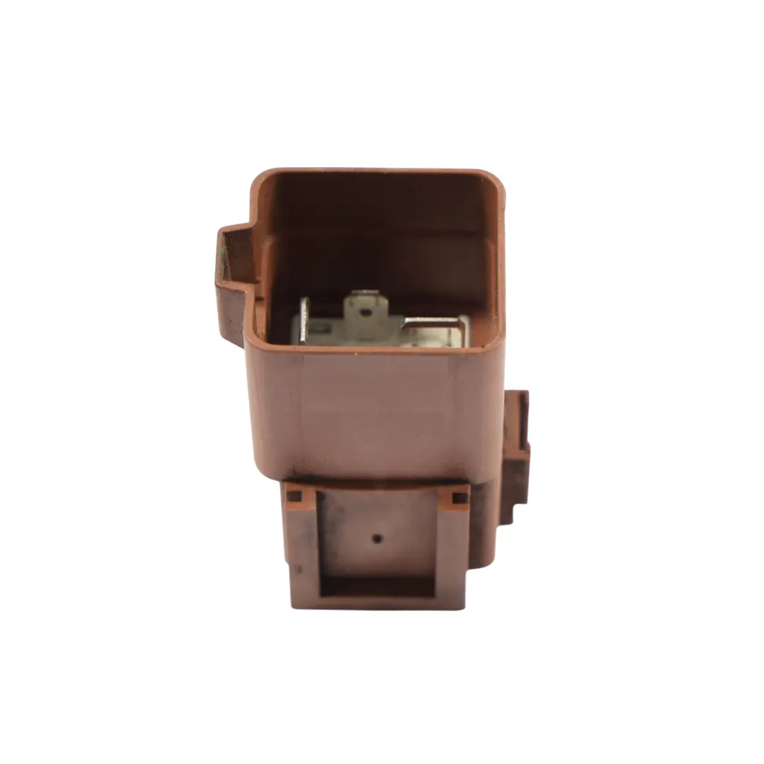 Coolant Fan Relay Control Unit Omron 250030 to Peugeot 308 T7 with Part number 6545XF Peugeot 308 T7 Coolant Fan Relay Control Unit Omron 250030 - SKU 6545XF - Part number 6545XF