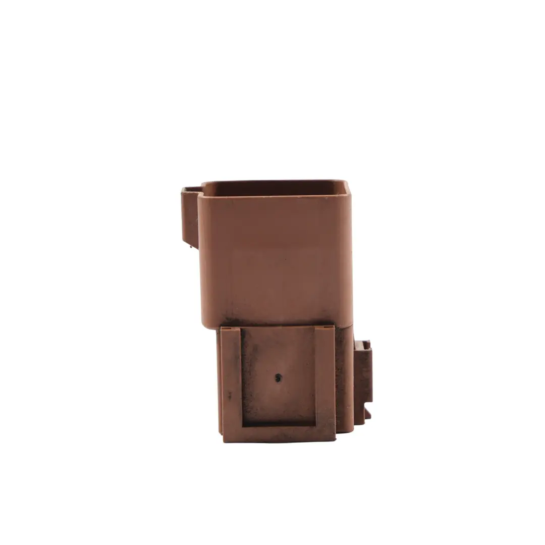 Coolant Fan Relay Control Unit Omron 250030 to Peugeot 308 T7 with Part number 6545XF Peugeot 308 T7 Coolant Fan Relay Control Unit Omron 250030 - SKU 6545XF - Part number 6545XF