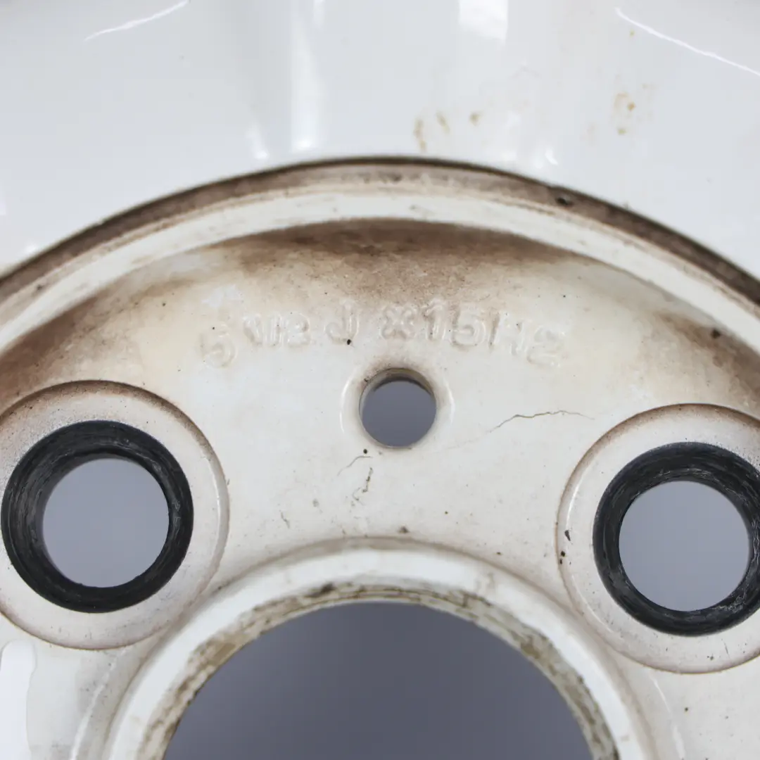 Felga Aluminiowa Biała 15" ET45 5,5J 8-Spoke 82 do Mini Cooper One R50 R52 R53 o numerze 6756674 Mini Cooper One R50 R52 R53 Felga Aluminiowa Biała 15" ET45 5,5J 8-Spoke 82 - SKU 6756674-1 - Numer Części 6756674