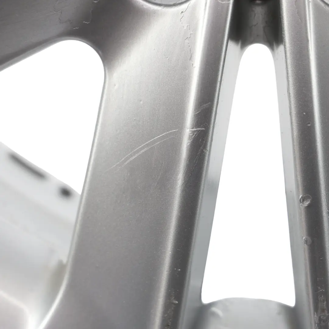 Argento Cerchio In Lega 17" V-Spoke 141 ET:47 7J 6762888 per BMW E81 E87 con numero di parte 6775621 BMW E81 E87 Argento Cerchio In Lega 17" V-Spoke 141 ET:47 7J 6762888 - SKU 6762888-1 - Numero di parte 6775621