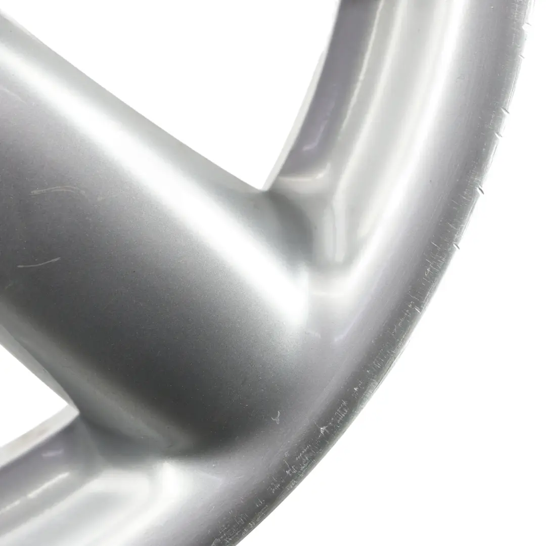 Llanta de Aluminio Plata 17" ET: 48 7J para Mini Cooper One R50 R53 R55 R56 con número de pieza 6769411 Mini Cooper One R50 R53 R55 R56 Llanta de Aluminio Plata 17" ET: 48 7J - SKU 6769411-5 - Número de pieza 6769411