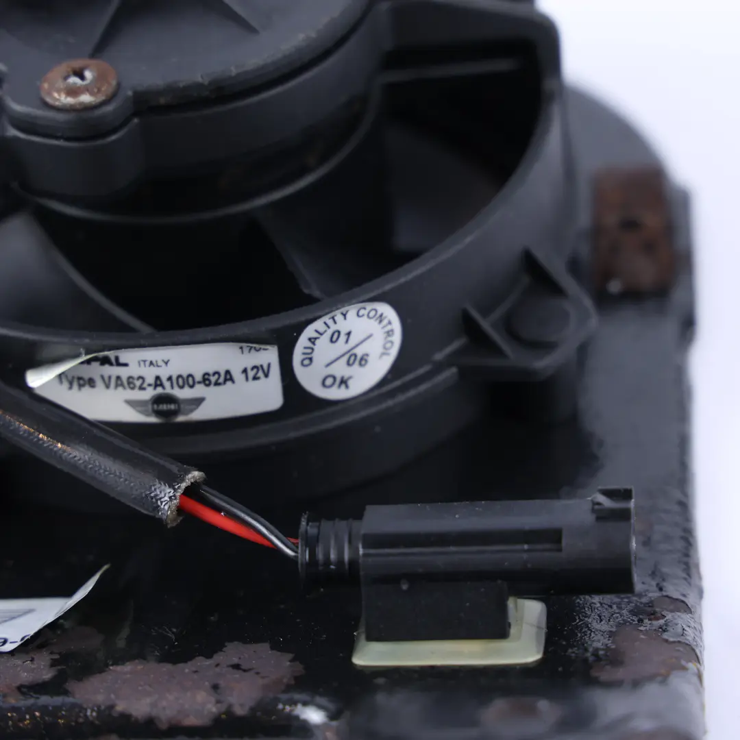 Fan With Protecting Grille Power Steering Pump to Mini R50 R52 R53 with Part number 6774609 Mini R50 R52 R53 Fan With Protecting Grille Power Steering Pump - SKU 6774609 - Part number 6774609