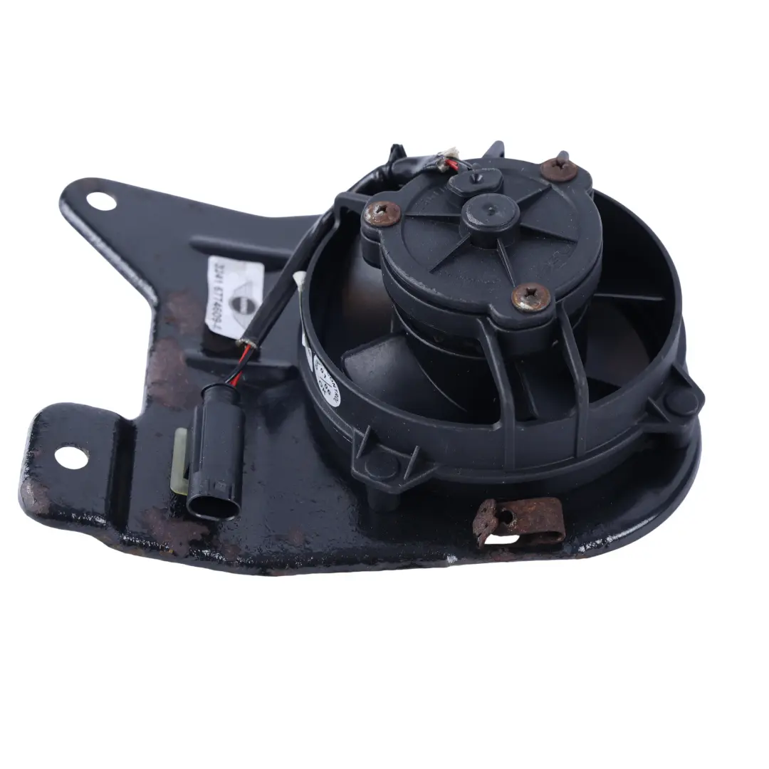 Lüfter Mit Schutzgitter Servolenkungspumpe für Mini R50 R52 R53 mit Teilenummer 6774609 Mini R50 R52 R53 Lüfter Mit Schutzgitter Servolenkungspumpe - SKU 6774609 - Teilenummer 6774609