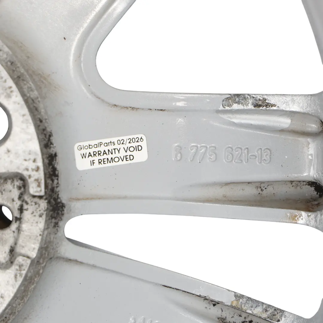 Argento Cerchio AlluMini o Alufelge 17" Raggi V 141 7J ET: per BMW E81 E82 E87 E88 con numero di parte 6775621 BMW E81 E82 E87 E88 Argento Cerchio AlluMini o Alufelge 17" Raggi V 141 7J ET: - SKU 6775621-2 - Numero di parte 6775621