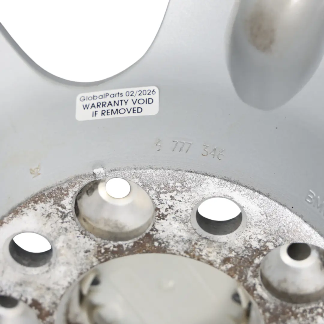 AlluMini o Cerchione IN Lega 17" Raggi a Stella 243 7,5J Et per BMW E60 E61 con numero di parte 6777346 BMW E60 E61 AlluMini o Cerchione IN Lega 17" Raggi a Stella 243 7,5J Et - SKU 6777346-4 - Numero di parte 6777346