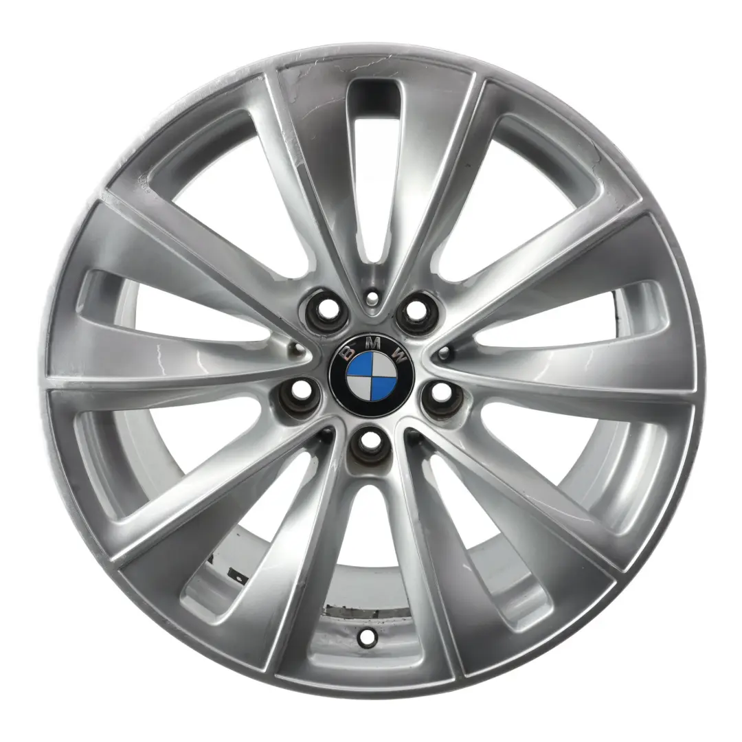 Argento Cerchio In Lega 18" 8J ET:20 Styling 247 per BMW E60 E61 con numero di parte 6777350 BMW E60 E61 Argento Cerchio In Lega 18" 8J ET:20 Styling 247 - SKU 6777350-1 - Numero di parte 6777350