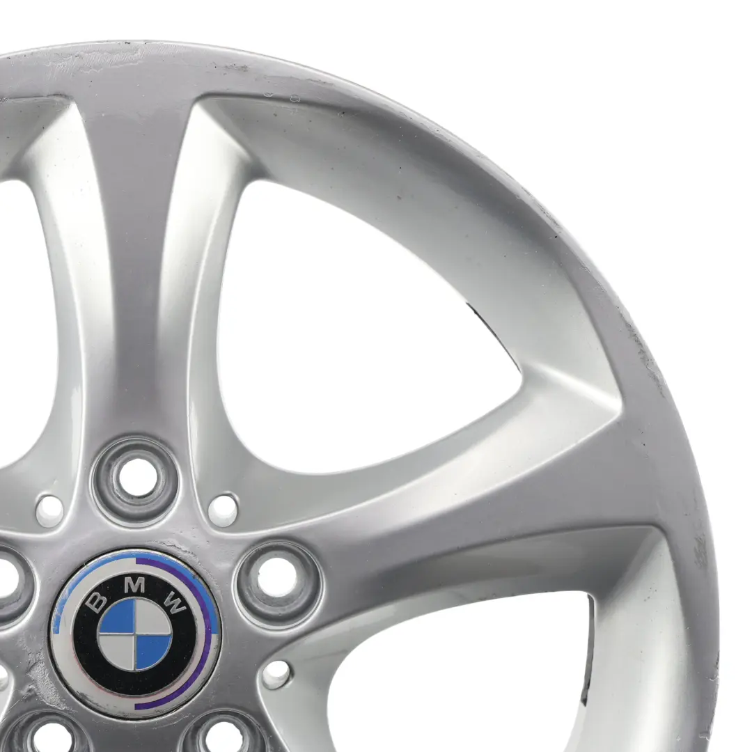 Jante argentée alliage 17" Star Spoke 256 ET:47 7J pour BMW E81 E82 E87 E88 à propos du numéro de pièce 6778219 BMW E81 E82 E87 E88 Jante argentée alliage 17" Star Spoke 256 ET:47 7J - SKU 6778219-7 - Numéro de pièce 6778219