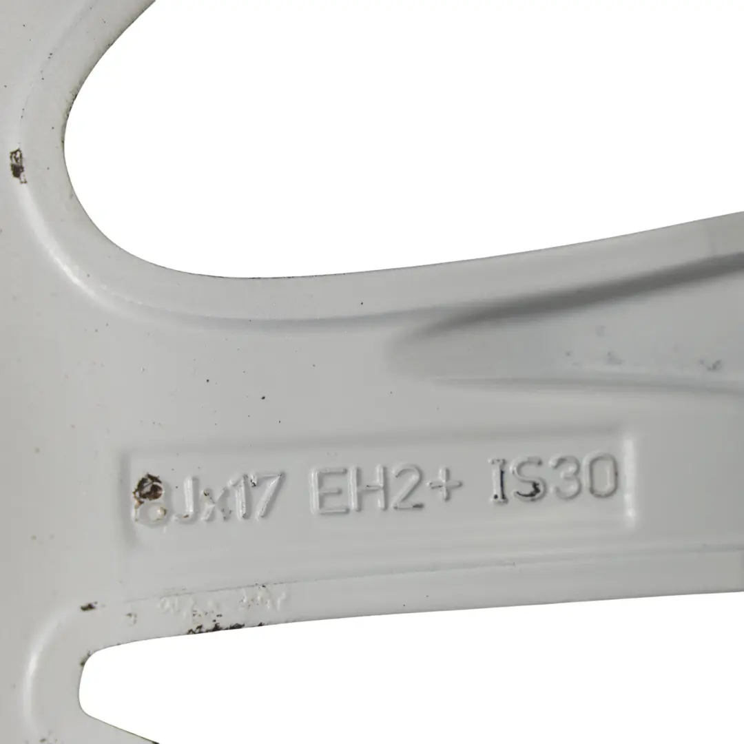Alloy Wheel Rim 17" V spoke 236 8J ET:30 to BMW F10 F11 F12 with Part number 6780720 BMW F10 F11 F12 Alloy Wheel Rim 17" V spoke 236 8J ET:30 - SKU 6780720-1 - Part number 6780720