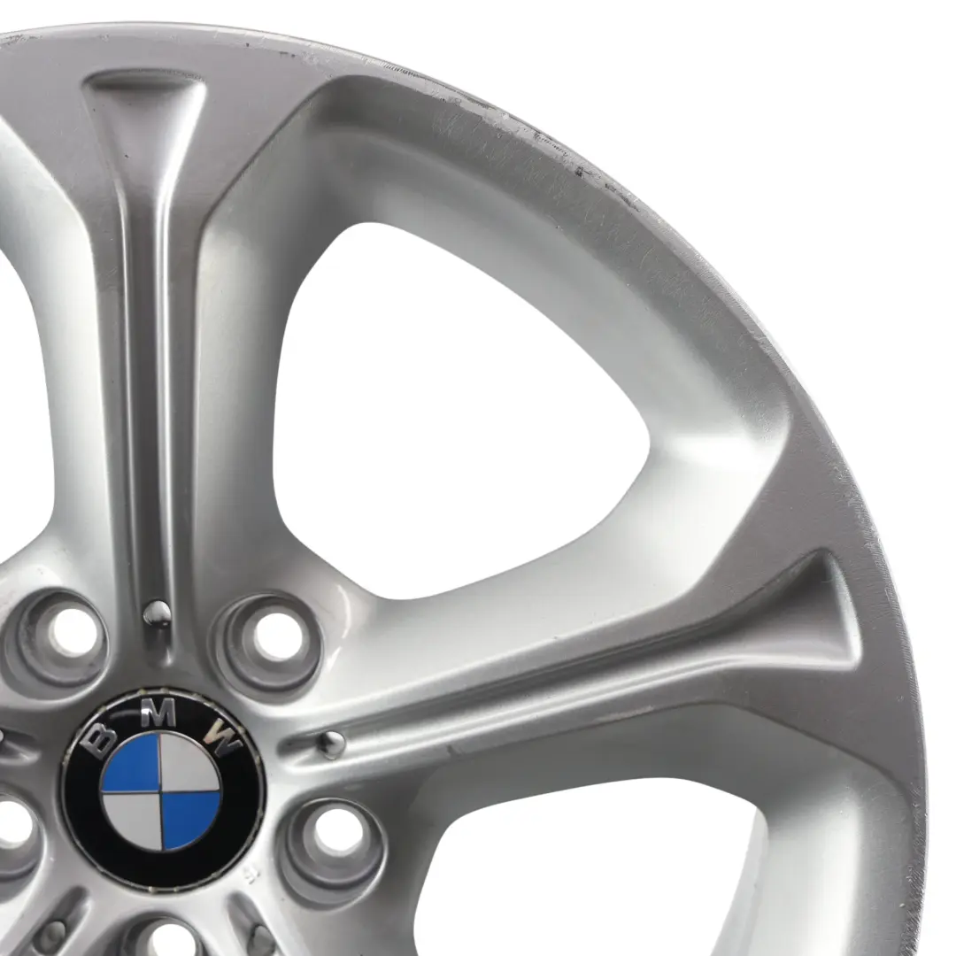 Llanta de aleación plateada 18" 8J ET:30 Star Spoke 320 para BMW X1 E84 con número de pieza 6789143 BMW X1 E84 Llanta de aleación plateada 18" 8J ET:30 Star Spoke 320 - SKU 6789143-1 - Número de pieza 6789143