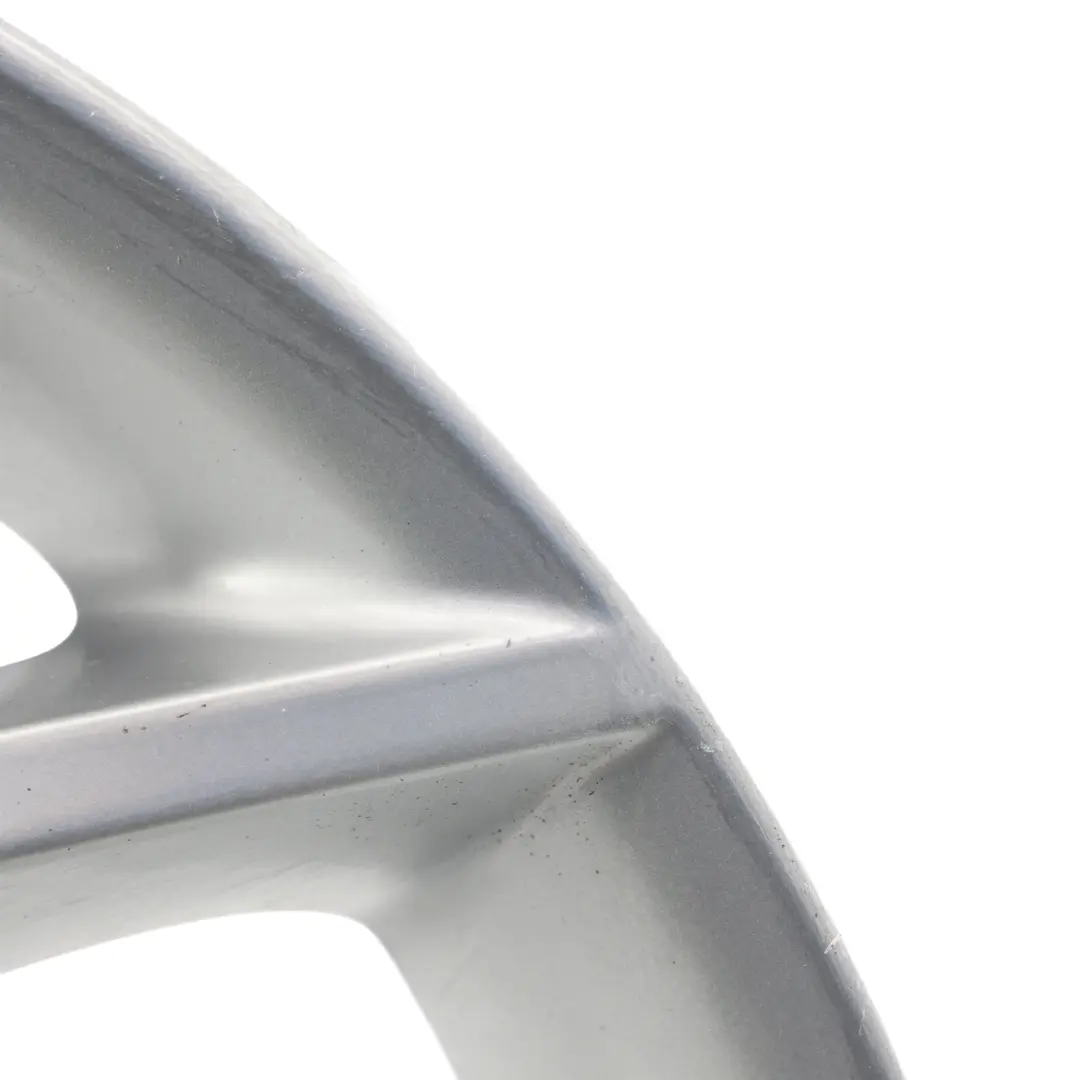 Felga Aluminiowa Srebrna 18" ET:30 8J do BMW X1 E84 o numerze 6789145 BMW X1 E84 Felga Aluminiowa Srebrna 18" ET:30 8J - SKU 6789145-2 - Numer Części 6789145