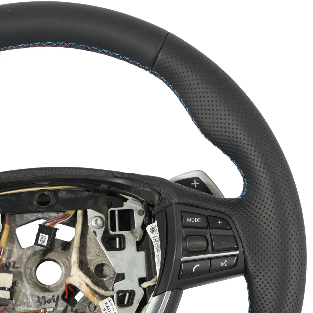 NUOVO Pelle Nera Sport Riscaldato per BMW F07 GT F10 F11 F12 Volante con numero di parte 6792424 BMW F07 GT F10 F11 F12 Volante NUOVO Pelle Nera Sport Riscaldato - SKU 6792424-1 - Numero di parte 6792424
