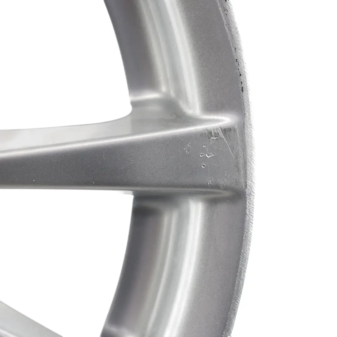 Jante Alliage Argent 16" 7J ET:31 V-spoke 390 pour BMW F30 F31 F36 à propos du numéro de pièce 6796236 BMW F30 F31 F36 Jante Alliage Argent 16" 7J ET:31 V-spoke 390 - SKU 6796236-1 - Numéro de pièce 6796236