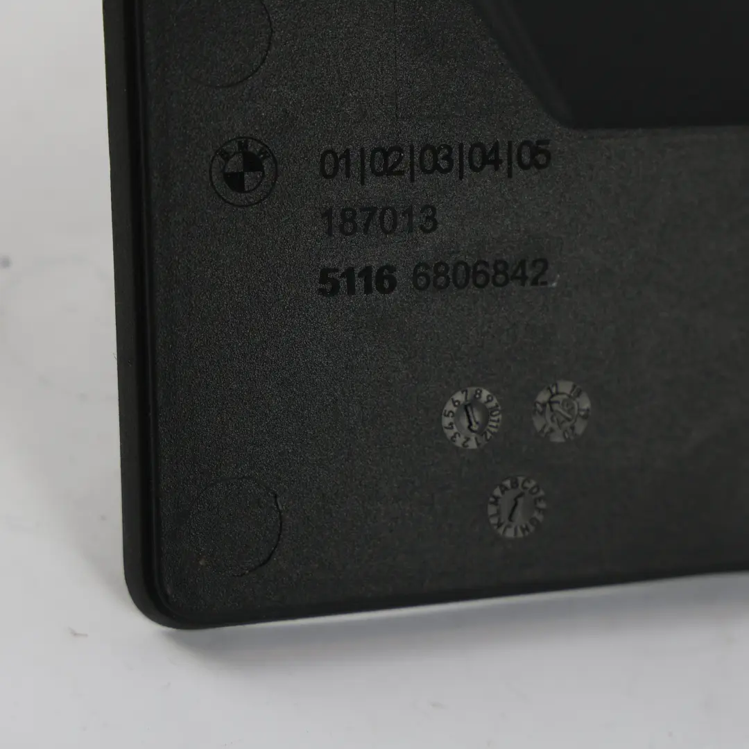 Insert Rangement Console Centrale Noir pour BMW G20 G21 G22 G23 G42 à propos du numéro de pièce 6806842 BMW G20 G21 G22 G23 G42 Insert Rangement Console Centrale Noir - SKU 6806842 - Numéro de pièce 6806842