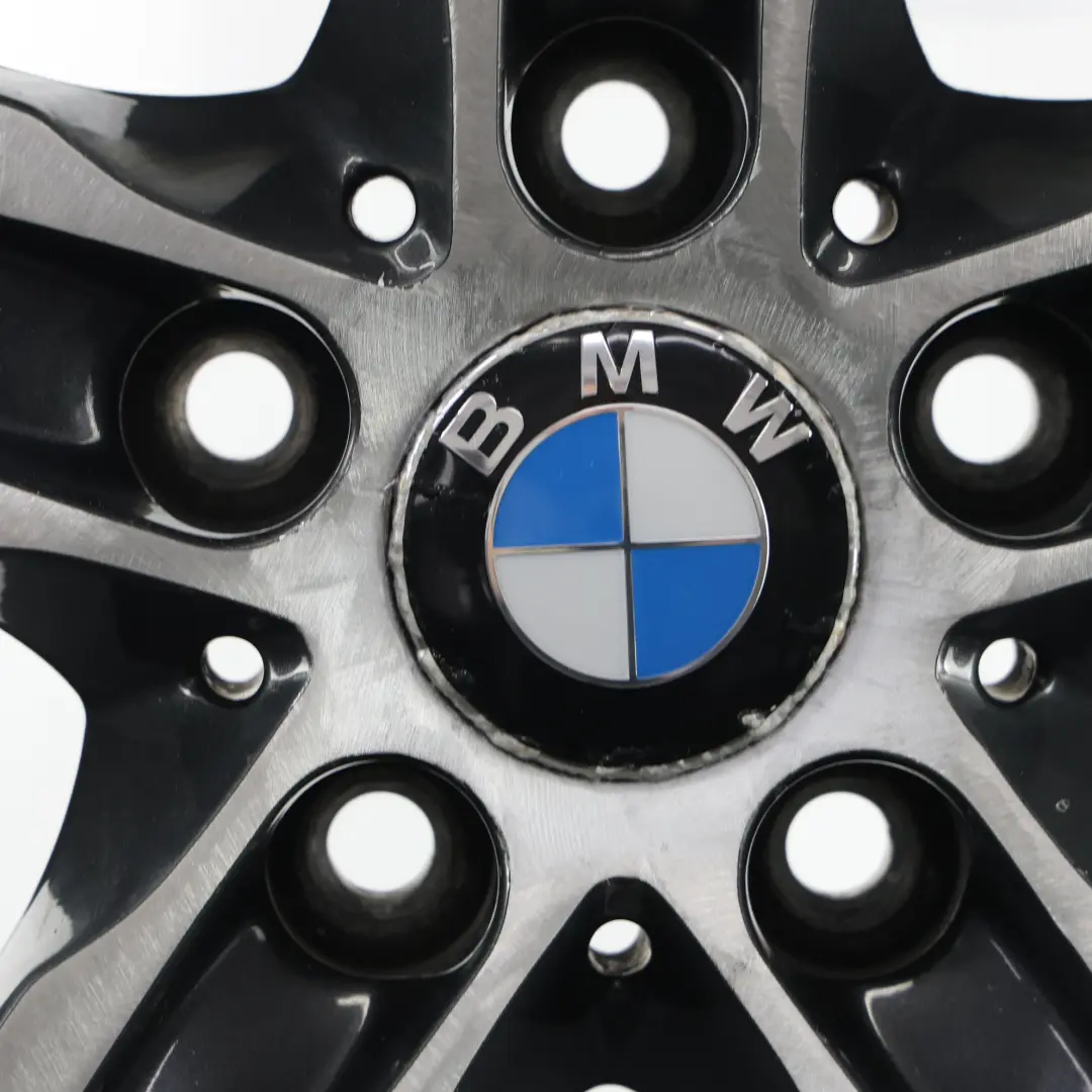 Graue Leicht metall felge 17" Sternspeiche ET:43 7,5J für BMW F20 F21 F22 mit Teilenummer 6850151 BMW F20 F21 F22 Graue Leicht metall felge 17" Sternspeiche ET:43 7,5J - SKU 6850151-13 - Teilenummer 6850151