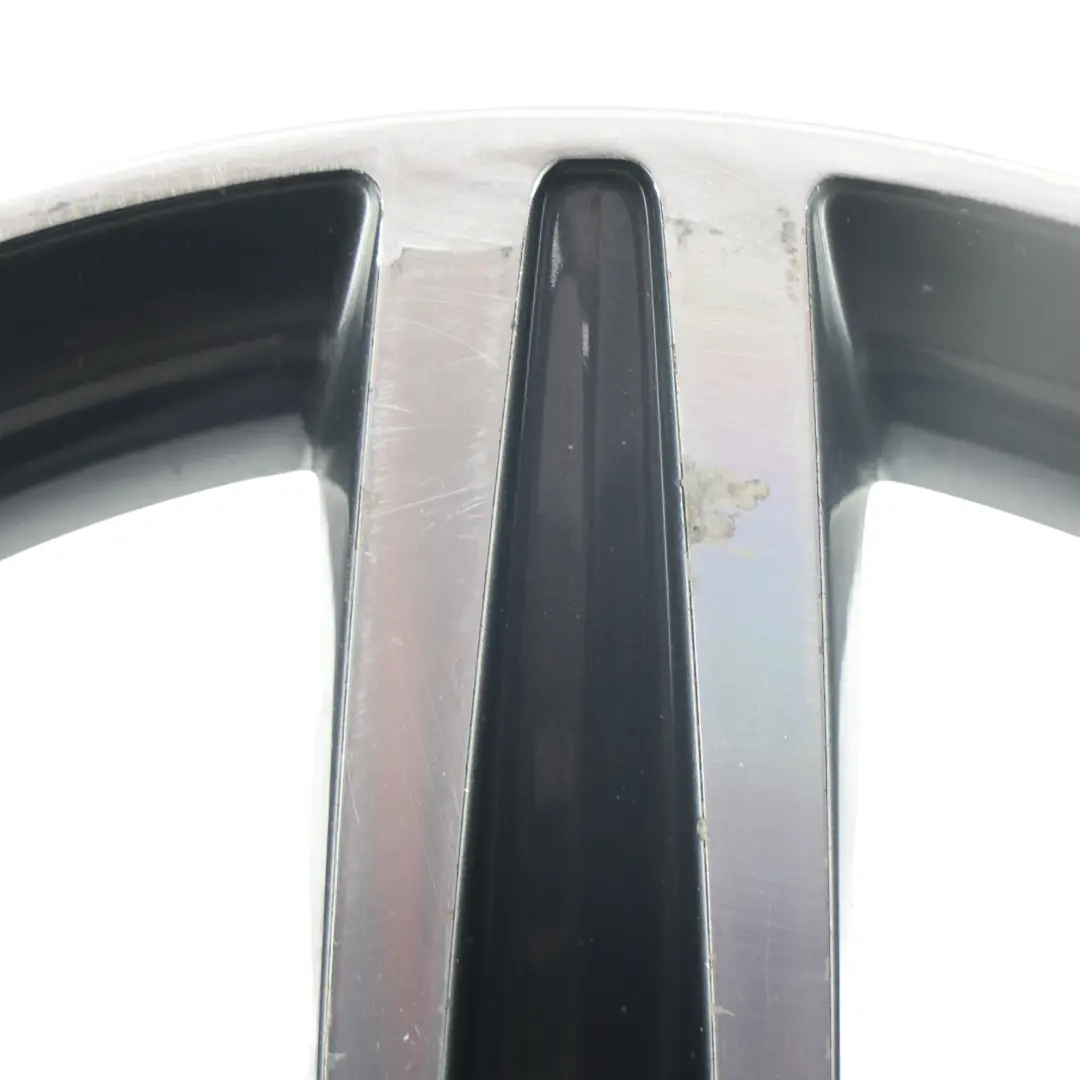 Jante en alliage gris 17" Star Spoke 379 ET:43 7,5J pour BMW F20 F21 F22 F23 à propos du numéro de pièce 6850151 BMW F20 F21 F22 F23 Jante en alliage gris 17" Star Spoke 379 ET:43 7,5J - SKU 6850151-13 - Numéro de pièce 6850151