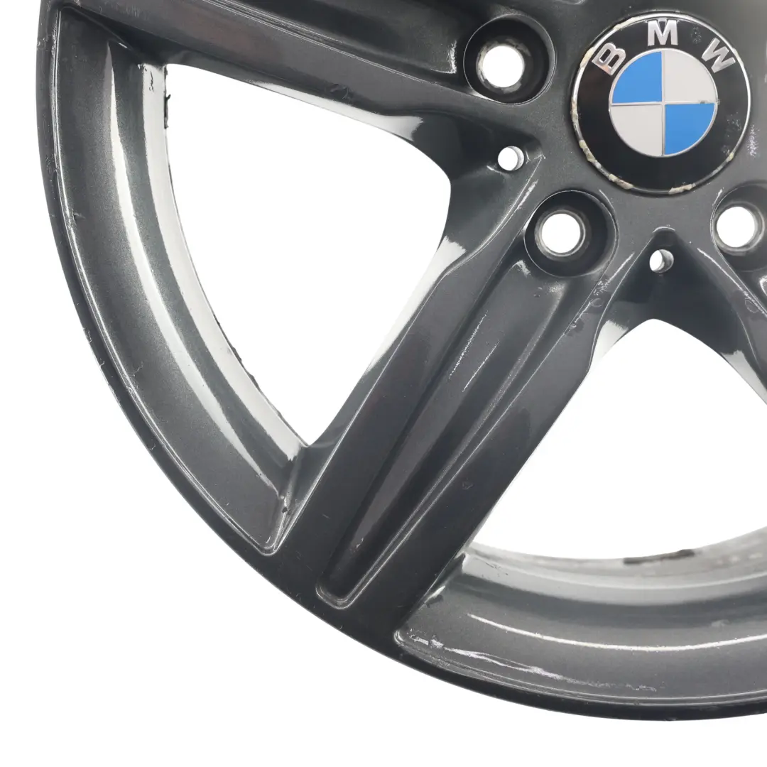 Cerchio lega grigio 17" raggi stellati 379 ET:43 7,5J per BMW F20 F21 F22 con numero di parte 6850151 BMW F20 F21 F22 Cerchio lega grigio 17" raggi stellati 379 ET:43 7,5J - SKU 6850151-9 - Numero di parte 6850151