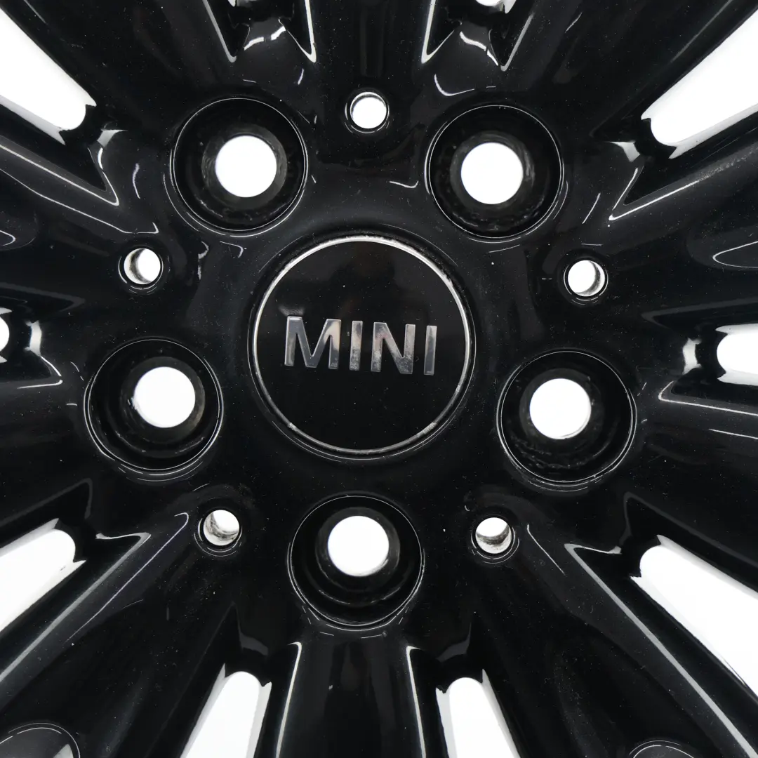 Felga Aluminiowa Alufelga 17" ET:54 7J do Mini Cooper One F55 F56 o numerze 6855111 Mini Cooper One F55 F56 Felga Aluminiowa Alufelga 17" ET:54 7J - SKU 6855111-2 - Numer Części 6855111