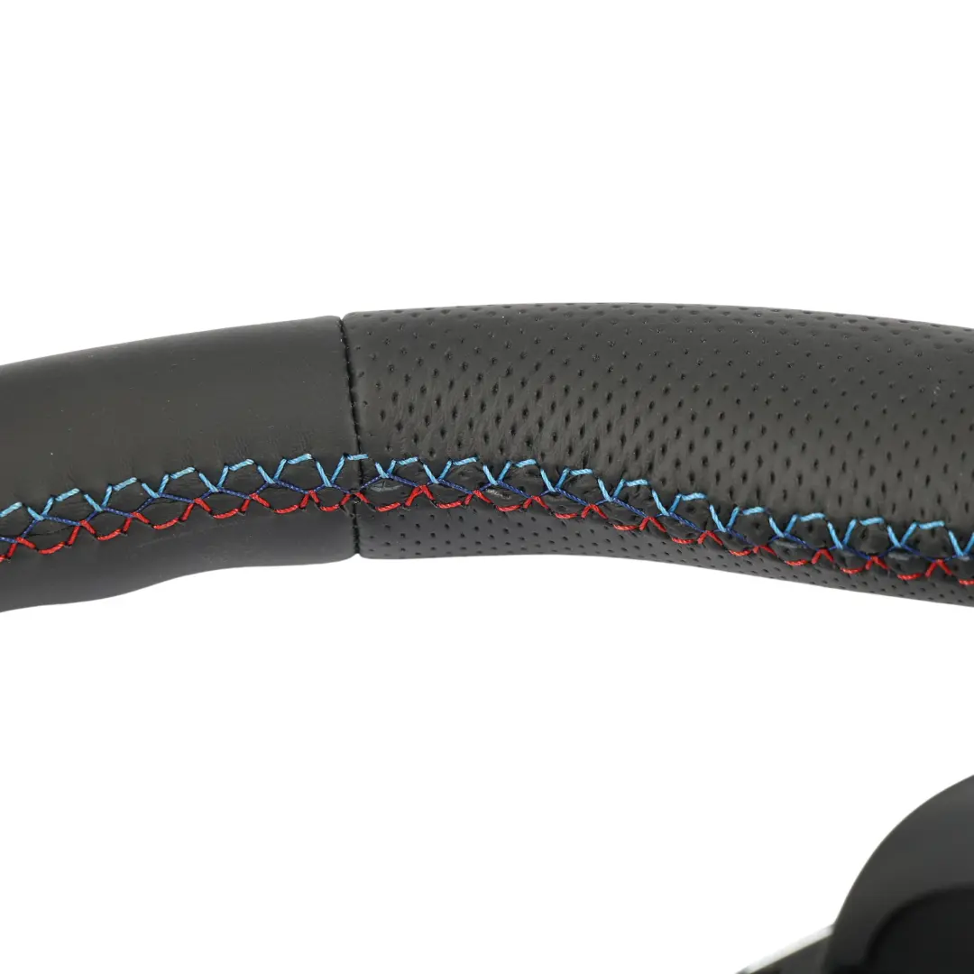 BMW F45 F46 X1 F48 X2 F39 NUEVO Volante deportivo De cuero negro M-tricolored - SKU 6860357-1 - Número de pieza 6860357 