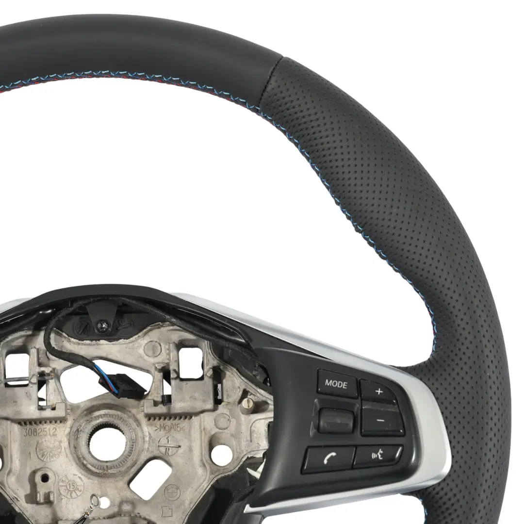 Nuovo Volante Sportivo In Pelle Nera M-Tricolori per BMW F45 F46 X1 F48 X2 F39 con numero di parte 6860357 BMW F45 F46 X1 F48 X2 F39 Nuovo Volante Sportivo In Pelle Nera M-Tricolori - SKU 6860357-1 - Numero di parte 6860357