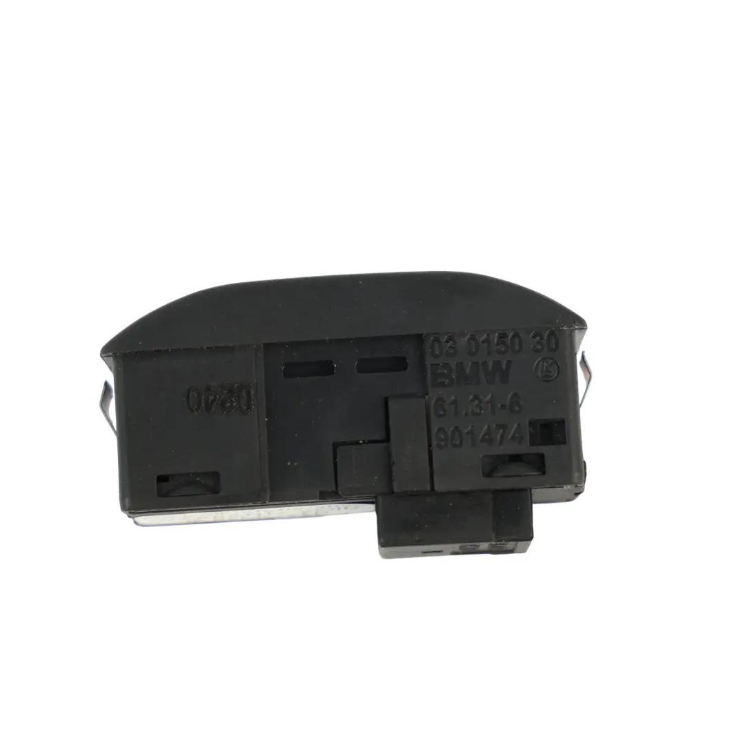 Interrupteur Toit Ouvrant Coulissant 03015030 pour Range Rover L322 à propos du numéro de pièce 6901474 Range Rover L322 Interrupteur Toit Ouvrant Coulissant 03015030 - SKU 6901474 - Numéro de pièce 6901474