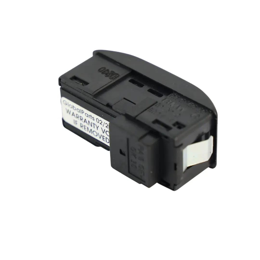 Interruttore Tetto Scorrevole 03015030 per Land Rover Range Rover L322 con numero di parte 6901474 Land Rover Range Rover L322 Interruttore Tetto Scorrevole 03015030 - SKU 6901474 - Numero di parte 6901474