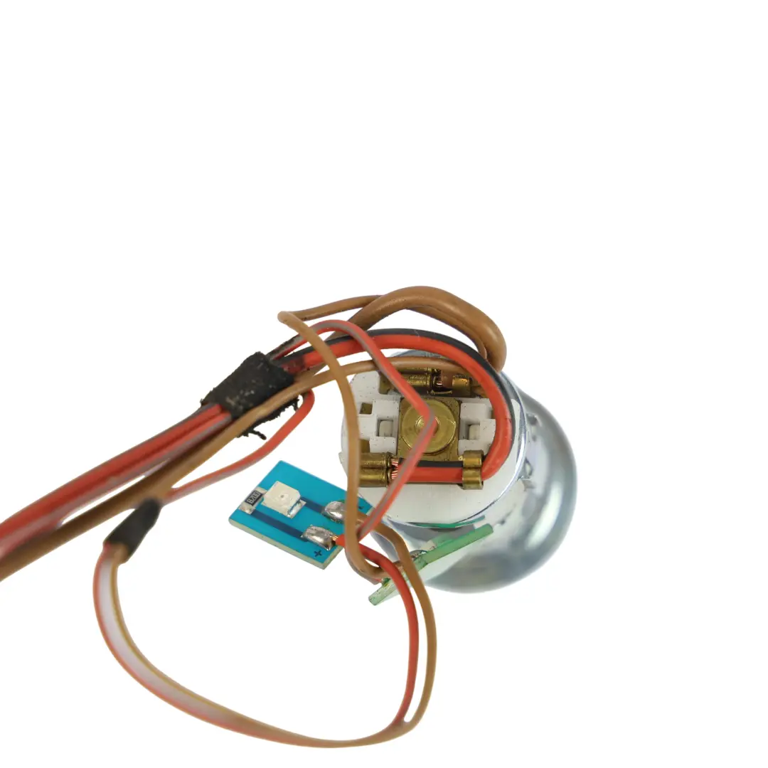 BMW X5 E70 F10 F10 LCI F11 F11 LCI Zigaretten Sockel LED Anzünder Buchse - SKU 6977675 - Teilenummer 6977675