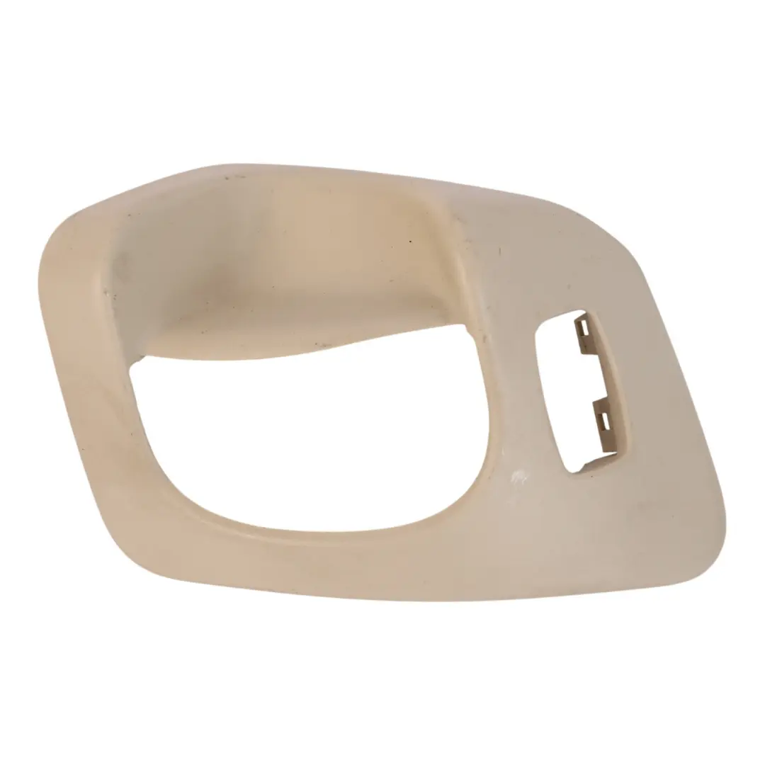 Prawa Osłona Uchwytu Fotela Lewy Przód Beżowa 6977459 do BMW E81 E82 E88 E92 o numerze 6985587 BMW E81 E82 E88 E92 Prawa Osłona Uchwytu Fotela Lewy Przód Beżowa 6977459 - SKU 6985587-1 - Numer Części 6985587