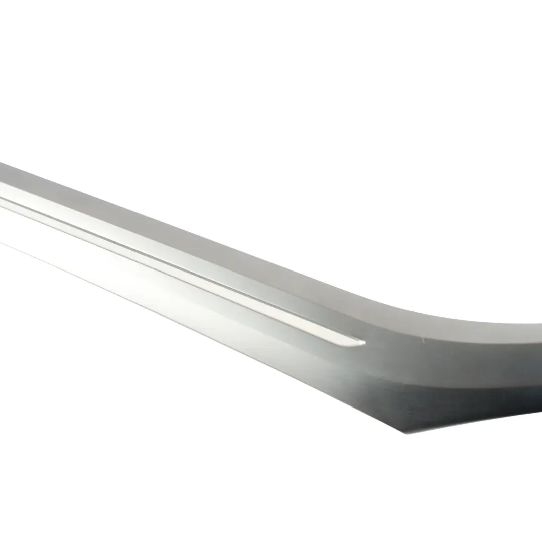 Panel Moldura Puerta Trasera Derecha para BMW 3 G20 G21 LCI con número de pieza 6999932 BMW 3 G20 G21 LCI Panel Moldura Puerta Trasera Derecha - SKU 6999932 - Número de pieza 6999932