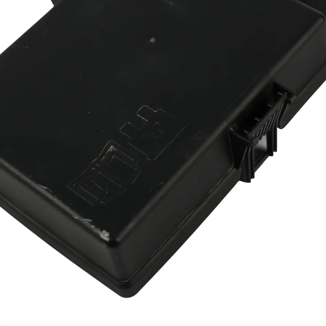 Garniture Couvercle Boîtier Boîte Fusibles pour Ford Transit Mk7 à propos du numéro de pièce 6C1T-14A076-CD Ford Transit Mk7 Garniture Couvercle Boîtier Boîte Fusibles - SKU 6C1T-14A076-CD - Numéro de pièce 6C1T-14A076-CD