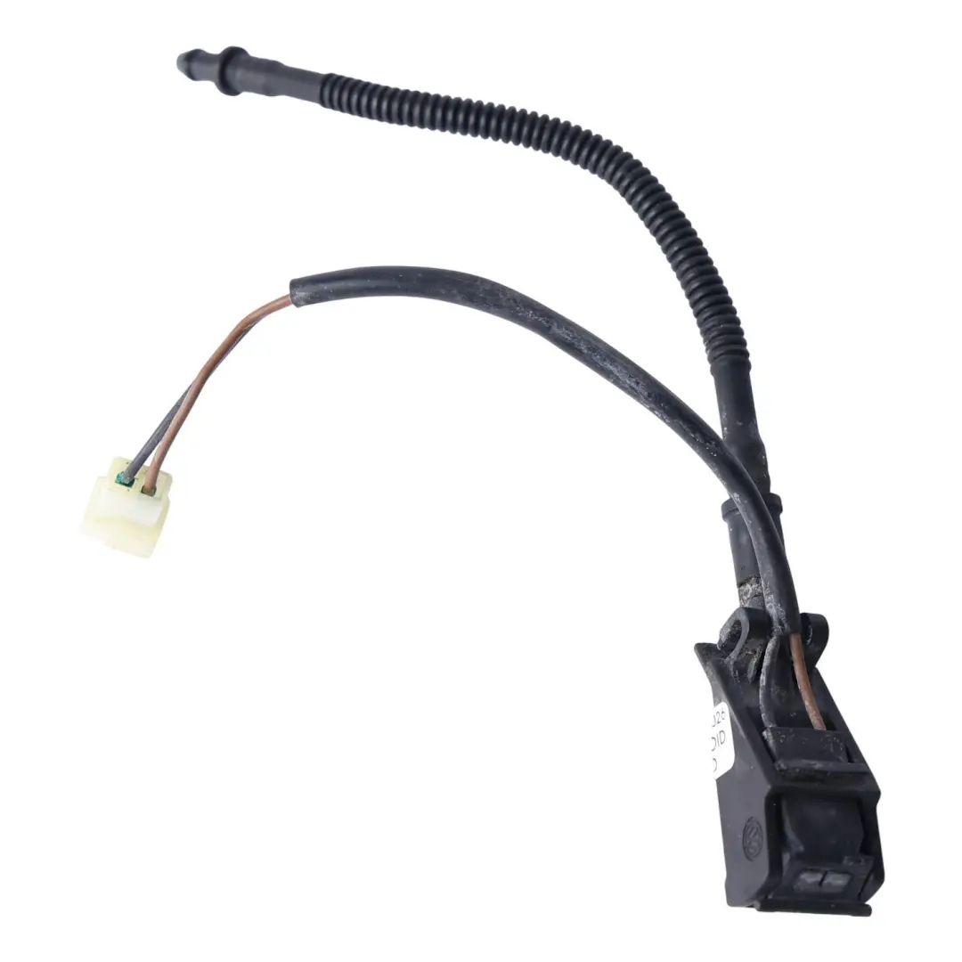 Ugello Del Getto Del Lavavetro Anteriore per Porsche Cayenne 9PA con numero di parte 6E0955986 Porsche Cayenne 9PA Ugello Del Getto Del Lavavetro Anteriore - SKU 6E0955986 - Numero di parte 6E0955986