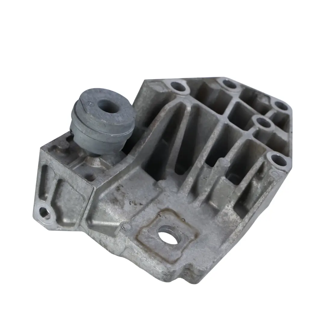 Land Rover Freelander 2 L359 Engine Mount Bracket Holder 2.2D CRDI - SKU 6G92-6P096-CD - Part number 6G92-6P096-CD