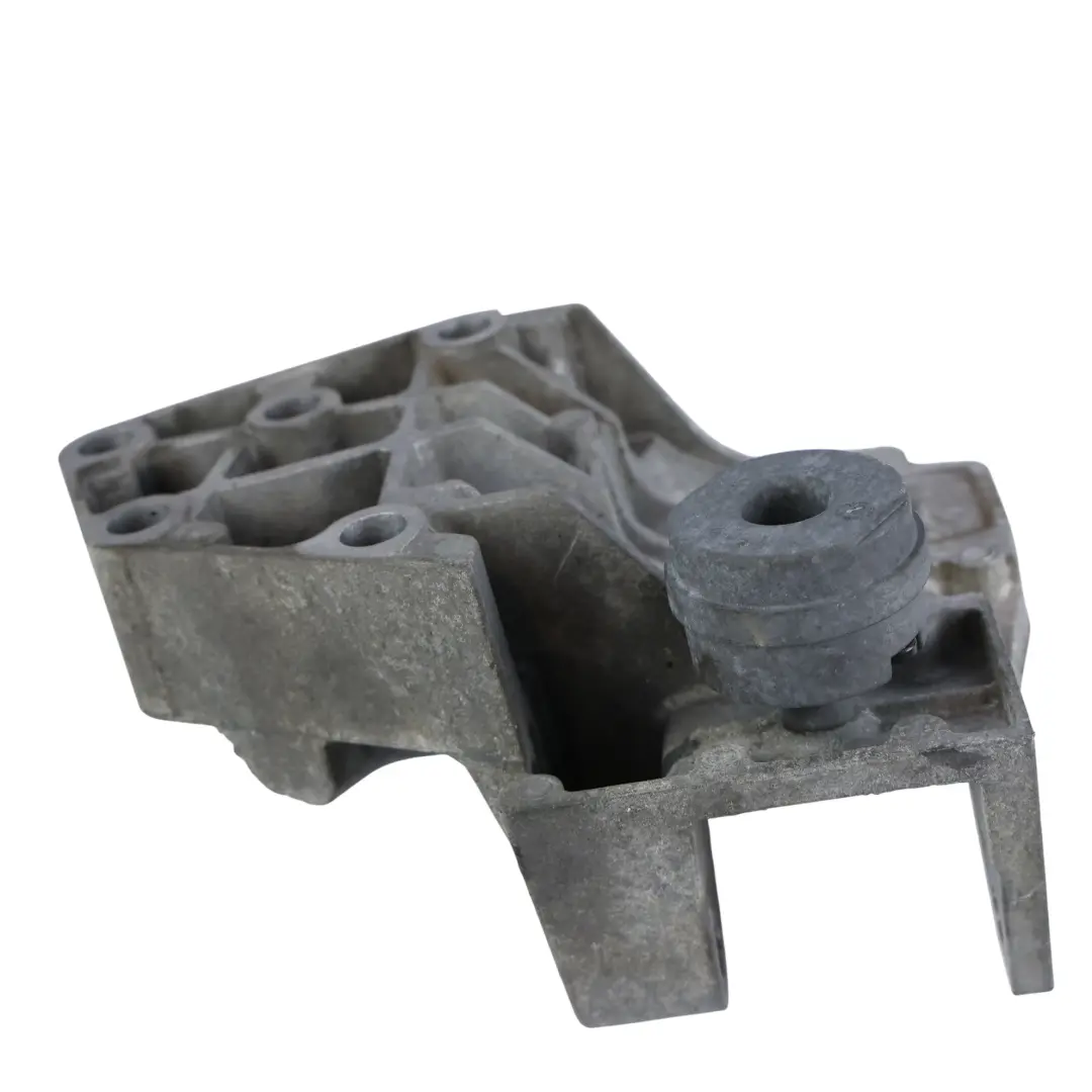 Land Rover Freelander 2 L359 Support Fixation Moteur 2.2D CRDI - SKU 6G92-6P096-CD - Numéro de pièce 6G92-6P096-CD