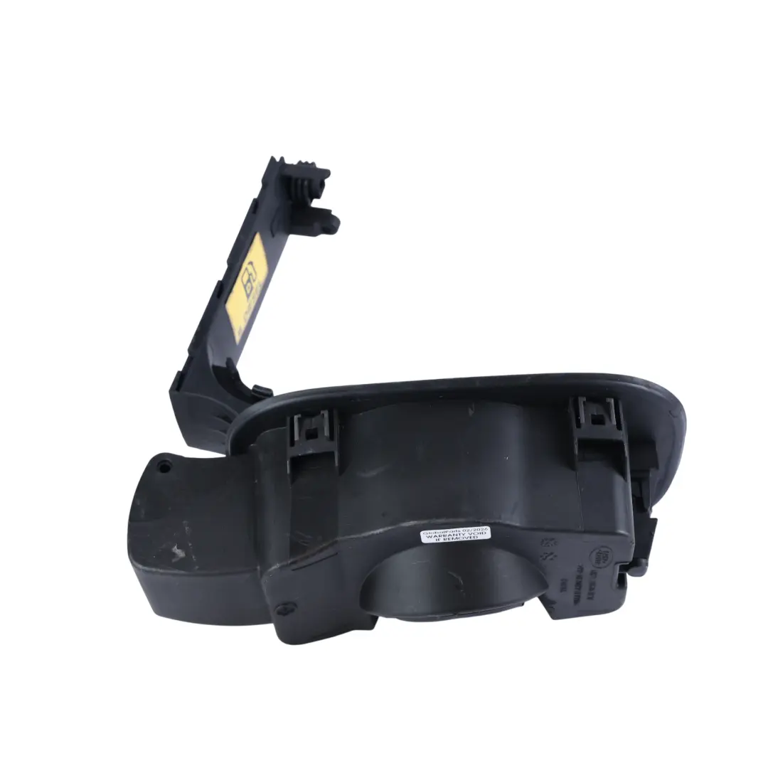 Filler Tank Cap Housing to Land Rover Discovery 3 L319 Fuel with Part number 6H22-28670-BCW Land Rover Discovery 3 L319 Fuel Filler Tank Cap Housing - SKU 6H22-28670-BCW - Part number 6H22-28670-BCW