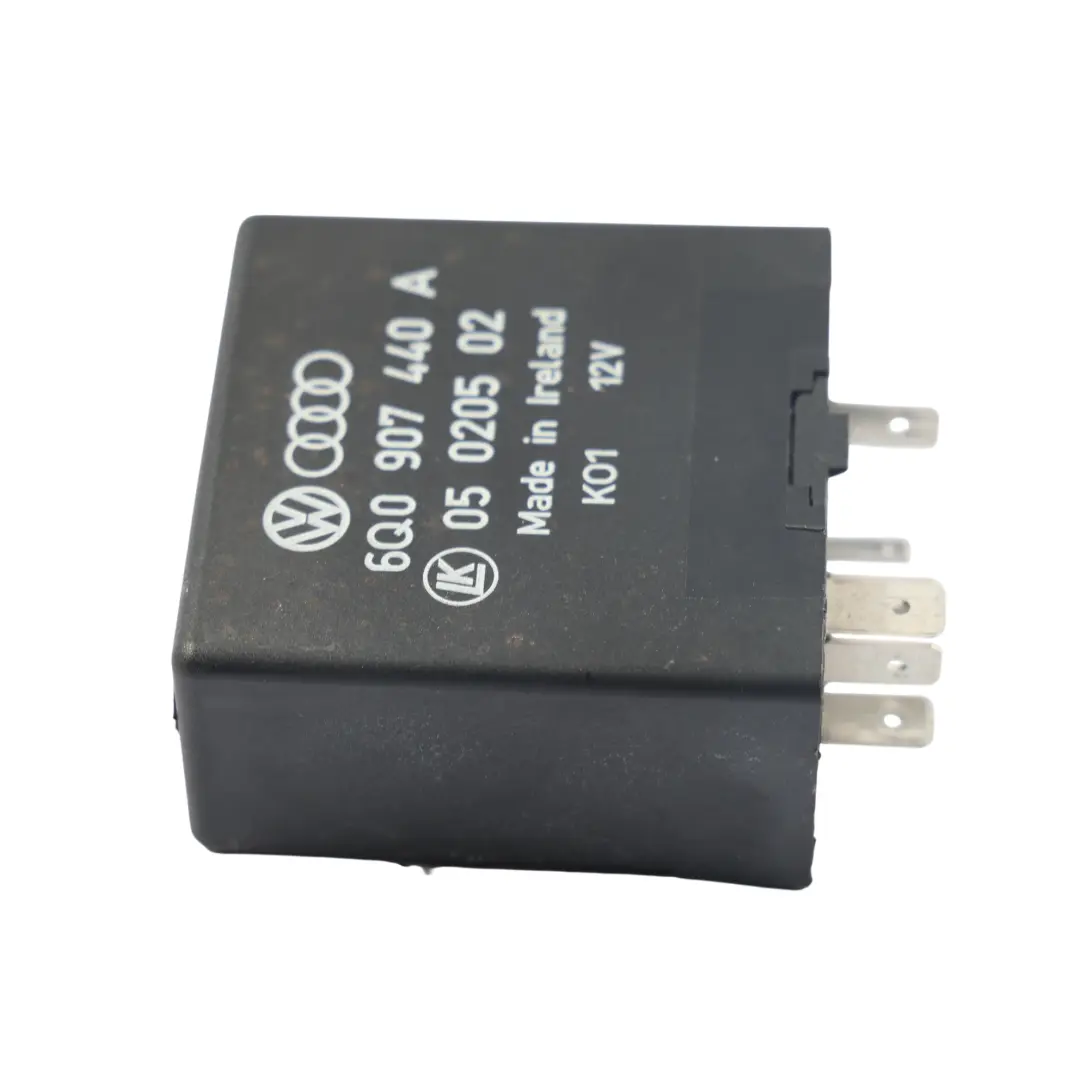 Volkswagen Transporter T5 Relais Unité Contrôle Noir 6 Pin 12V 361 - SKU 6Q0907440A - Numéro de pièce 6Q0907440A