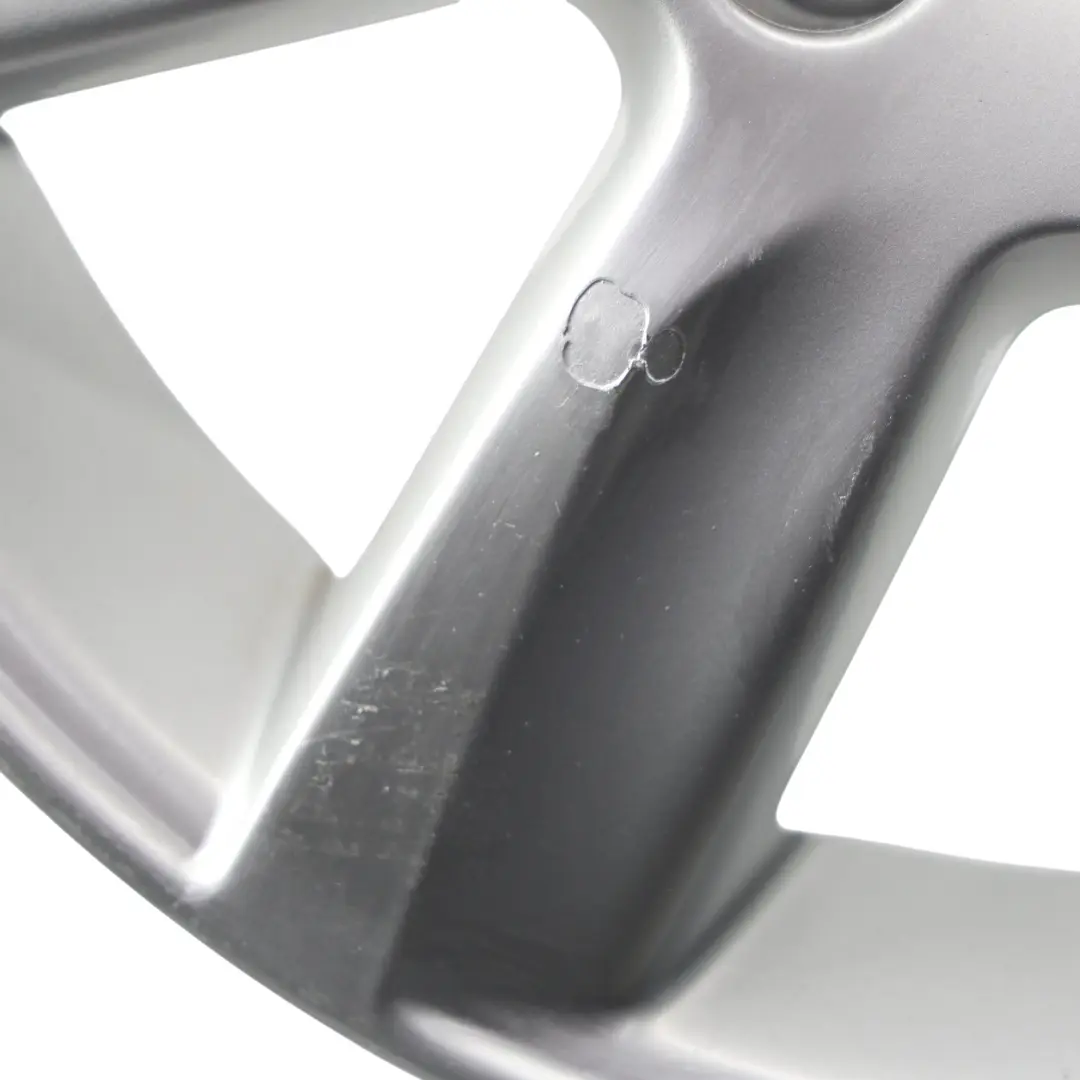 Mk5 Srebrna Felga Aluminiowa 15" ET:40 6J do VW Volkswagen Polo 6R o numerze 6R0601025L VW Volkswagen Polo 6R Mk5 Srebrna Felga Aluminiowa 15" ET:40 6J - SKU 6R0601025L-2 - Numer Części 6R0601025L