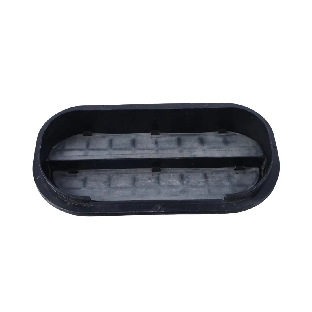 Tylna Kratka Wentylacyjna Karoserii do Audi A6 C8 o numerze 6R0819465B Audi A6 C8 Tylna Kratka Wentylacyjna Karoserii - SKU 6R0819465B - Numer Części 6R0819465B