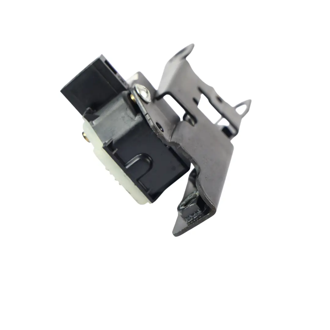 Heckklappen Verriegelung Betätiger Unten Links für Range Rover L322 mit Teilenummer 7016049 Range Rover L322 Heckklappen Verriegelung Betätiger Unten Links - SKU 7016049 - Teilenummer 7016049