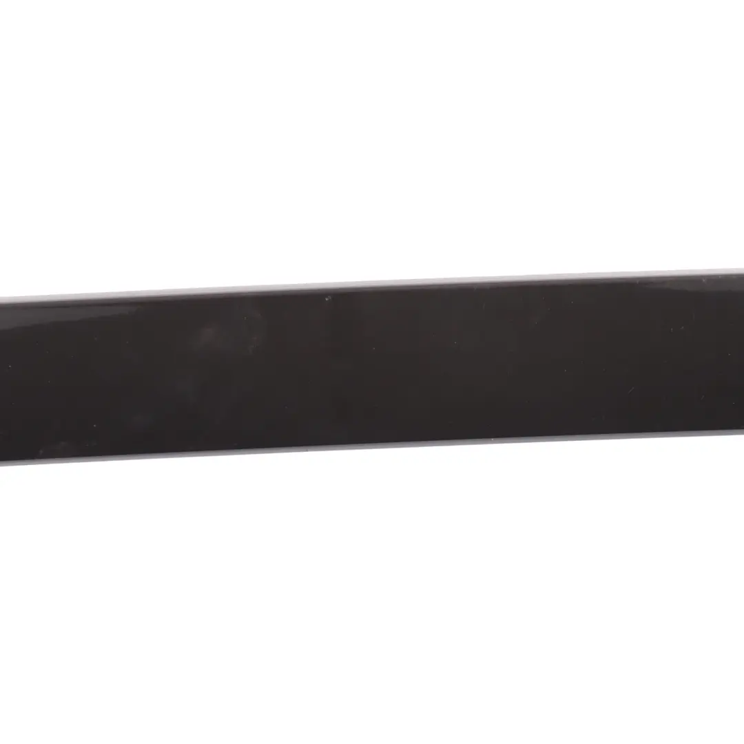 Trim Strip Finish Panel Santorini Black - 820 to Range Rover L322 Tailgate with Part number 7024740 Range Rover L322 Tailgate Trim Strip Finish Panel Santorini Black - 820 - SKU 7024740-SAB - Part number 7024740