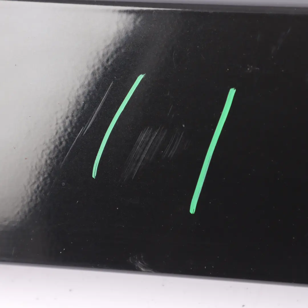 Trim Strip Finish Panel Santorini Black - 820 to Range Rover L322 Tailgate with Part number 7024740 Range Rover L322 Tailgate Trim Strip Finish Panel Santorini Black - 820 - SKU 7024740-SAB - Part number 7024740