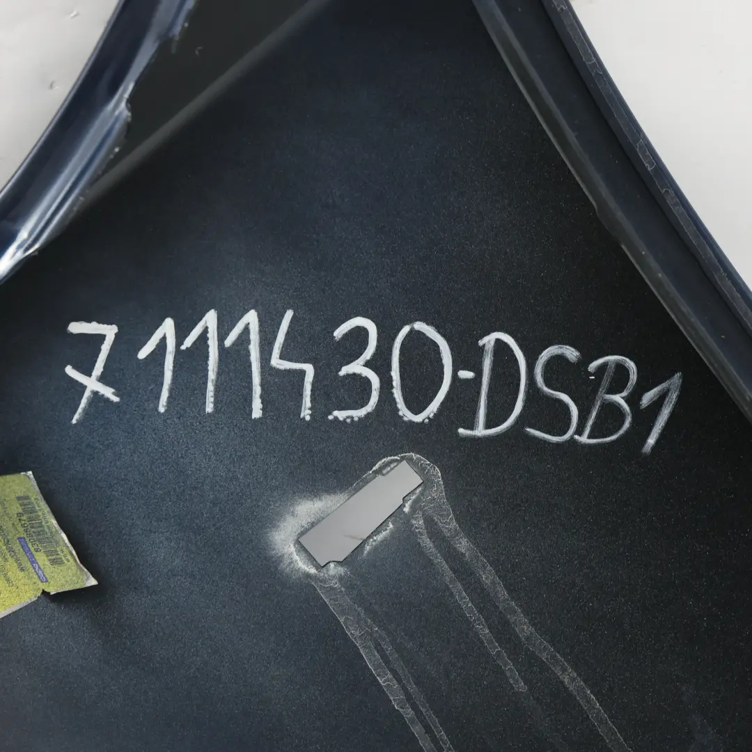 Parafango Alare Anteriore Destro Laterale Tiefseeblau - A76 per BMW E60 E61 con numero di parte 7111430 BMW E60 E61 Parafango Alare Anteriore Destro Laterale Tiefseeblau - A76 - SKU 7111430-DSB1 - Numero di parte 7111430