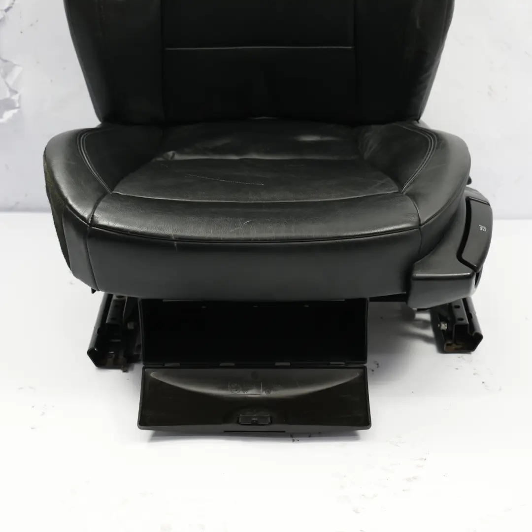 Sitzheizung vorne links Schwarz Leder für BMW Z4 E85 E86 Cabrio mit Teilenummer 7126343 BMW Z4 E85 E86 Cabrio Sitzheizung vorne links Schwarz Leder - SKU 7126343 - Teilenummer 7126343