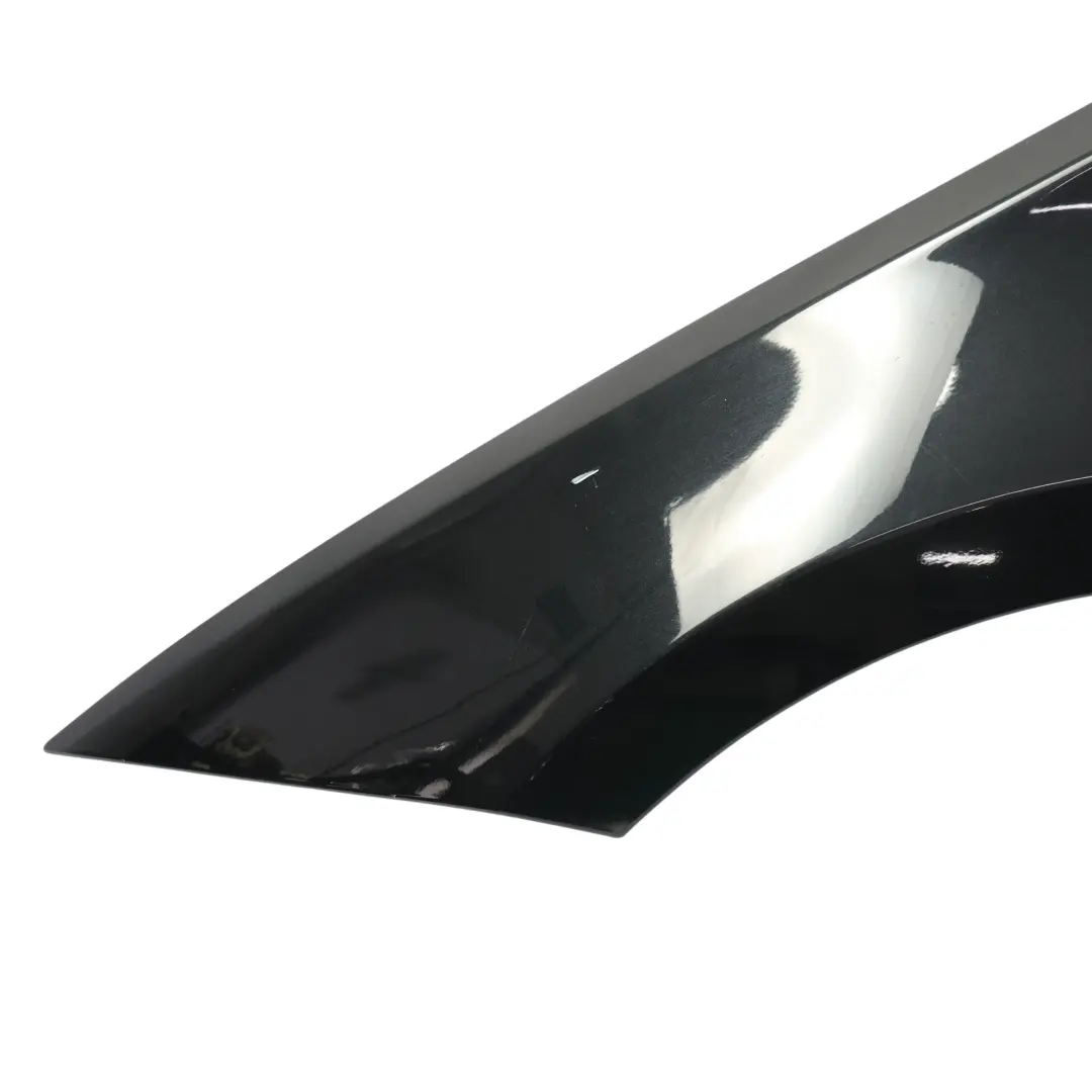 Błotnik Przedni Lewy Black Sapphire Czarny Metalik - 475 do BMW E81 E87 o numerze 7133227 BMW E81 E87 Błotnik Przedni Lewy Black Sapphire Czarny Metalik - 475 - SKU 7133227-BS1 - Numer Części 7133227