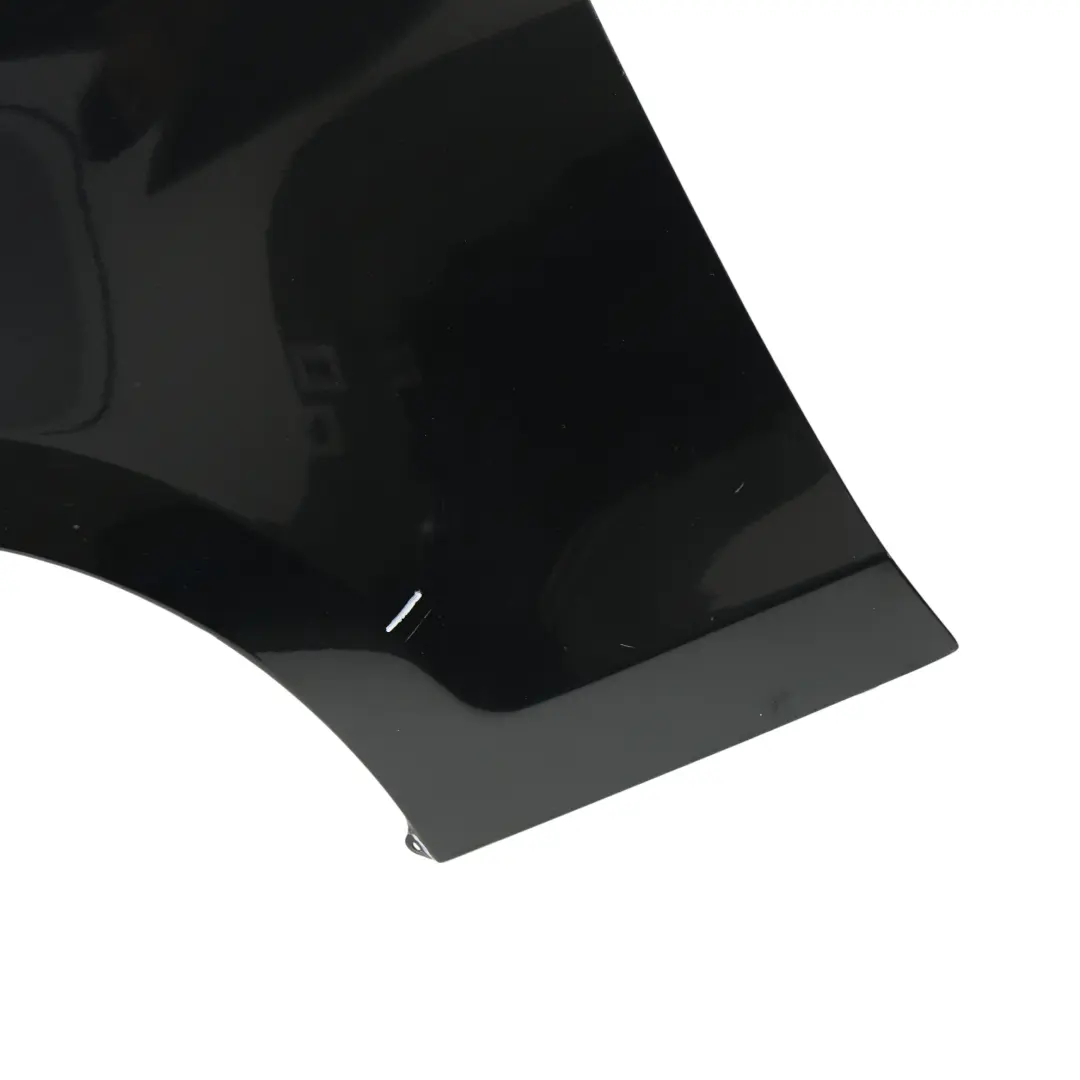 Błotnik Przedni Lewy Black Sapphire Czarny Metalik - 475 do BMW E81 E87 o numerze 7133227 BMW E81 E87 Błotnik Przedni Lewy Black Sapphire Czarny Metalik - 475 - SKU 7133227-BS1 - Numer Części 7133227