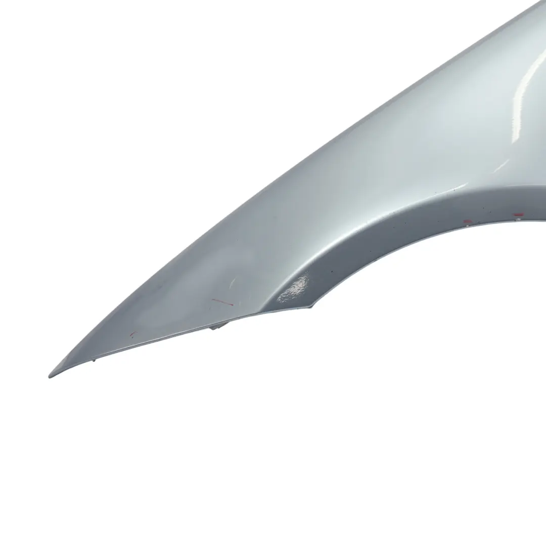 Pannello Laterale Parafango Ala Anteriore Sinistra Bluewater - 896 per BMW E90 E91 con numero di parte 7135679 BMW E90 E91 Pannello Laterale Parafango Ala Anteriore Sinistra Bluewater - 896 - SKU 7135679-WB - Numero di parte 7135679