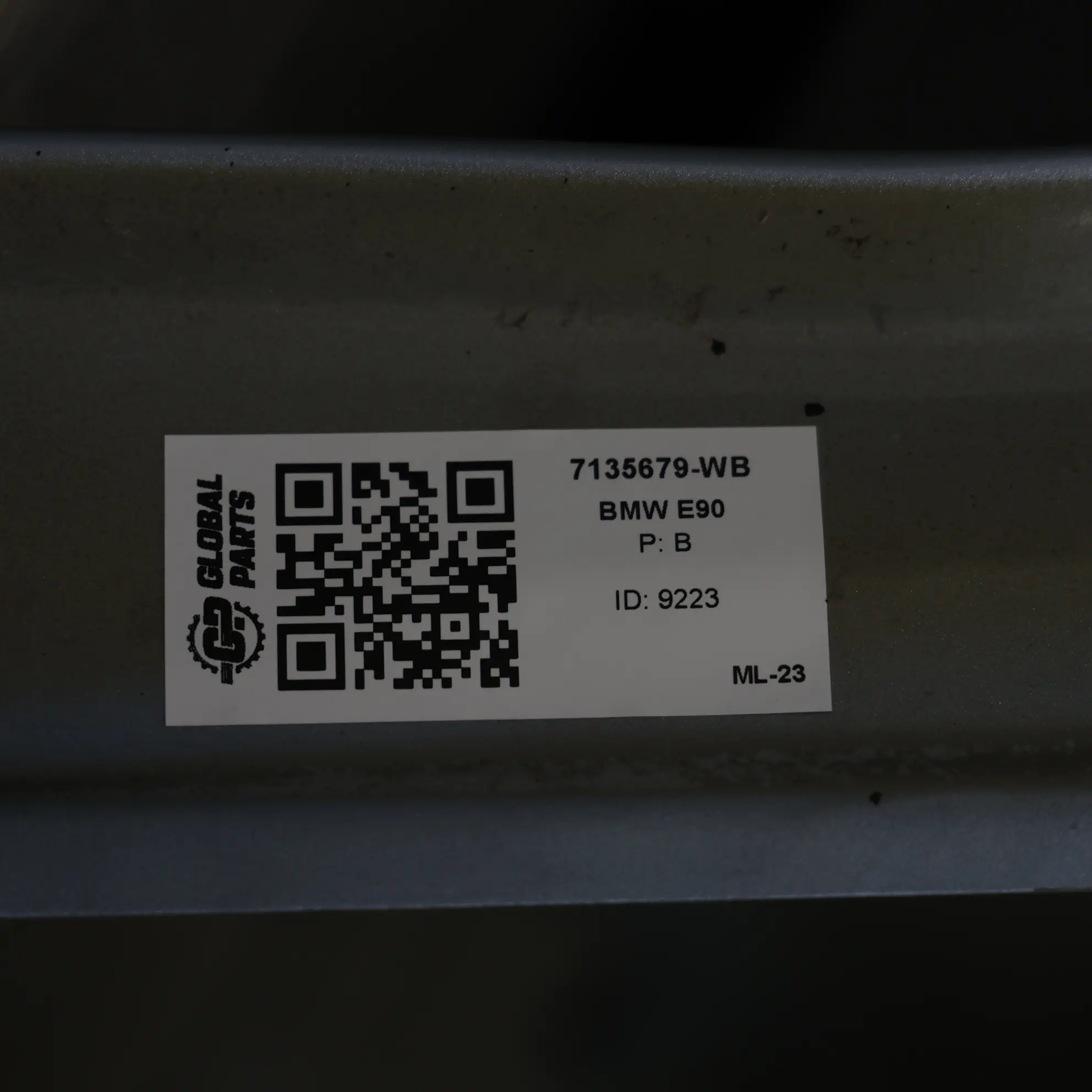 BMW E90 E91 Side Panel Fender Wing Front Left N/S Bluewater Blue Water - 896