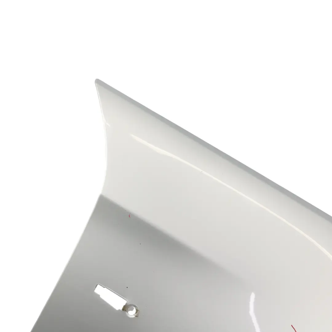 Panneau Lateral d'Aile Avant Droite Titansilber Silver - 354 pour BMW E90 E91 à propos du numéro de pièce 7135680 BMW E90 E91 Panneau Lateral d'Aile Avant Droite Titansilber Silver - 354 - SKU 7135680-TS1 - Numéro de pièce 7135680