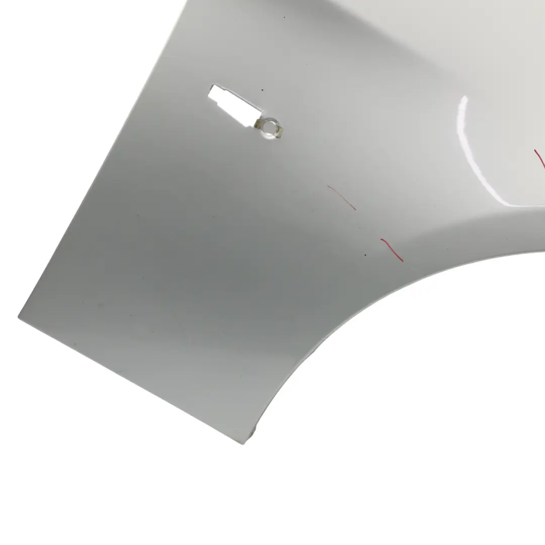 Seitenwand Vorne Rechts Titansilber Silber - 354 für BMW E90 E91 LCI mit Teilenummer 7135680 BMW E90 E91 LCI Seitenwand Vorne Rechts Titansilber Silber - 354 - SKU 7135680-TS1 - Teilenummer 7135680