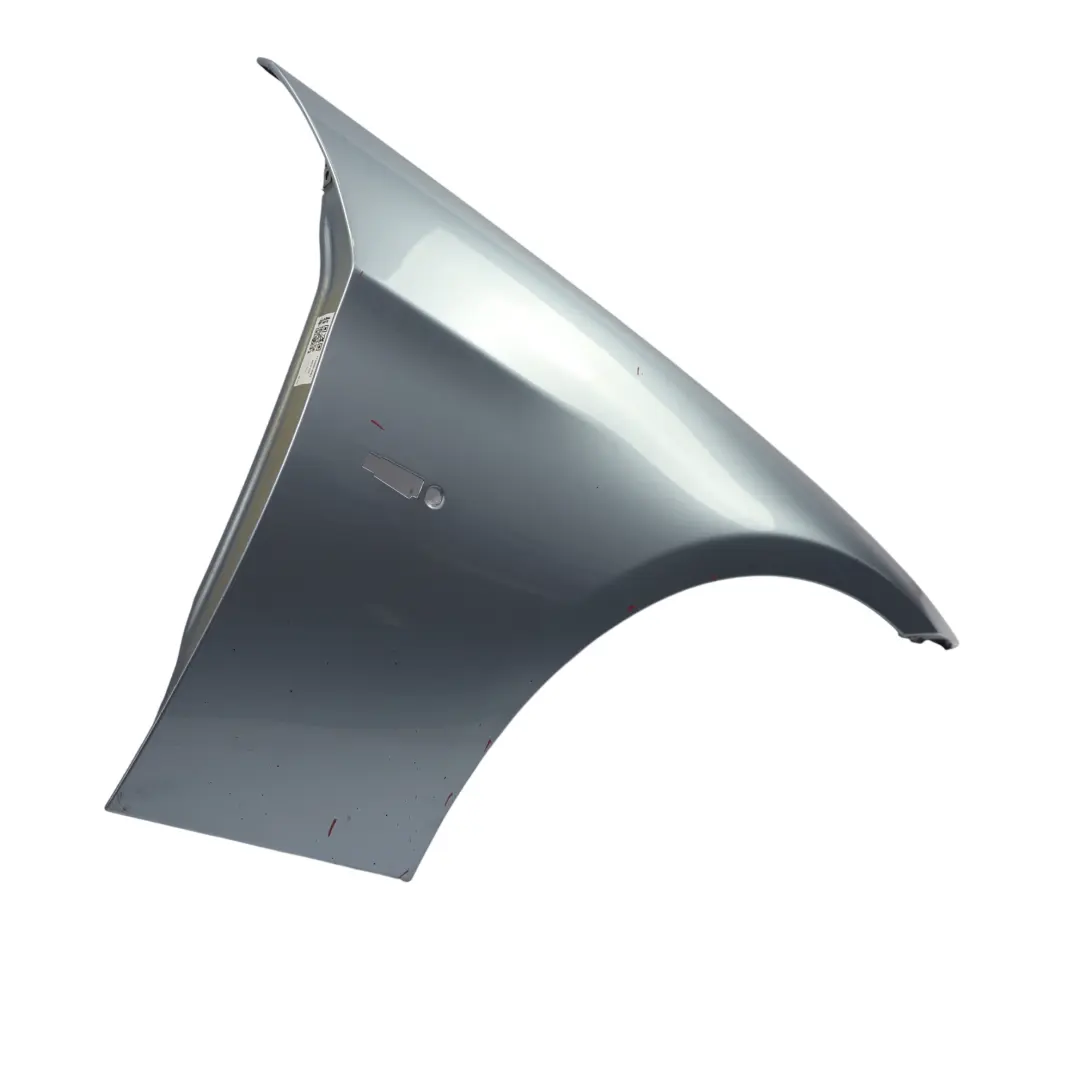 Błotnik Prawy Przedni Bluewater Niebieski Metalik - 896 do BMW E90 E91 o numerze 7135680 BMW E90 E91 Błotnik Prawy Przedni Bluewater Niebieski Metalik - 896 - SKU 7135680-WB2 - Numer Części 7135680